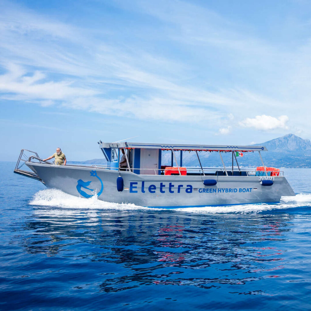 elettra hybrid arcomagno san nicola arecella isola dino visita nave energia solare